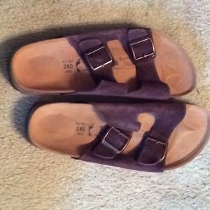 Men’s sandal size 10